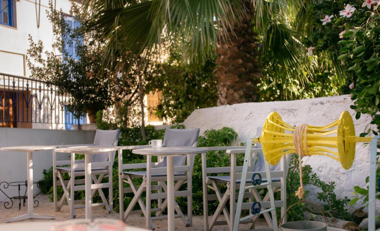 Aphrodite Art Hotel Aegina מראה חיצוני תמונה